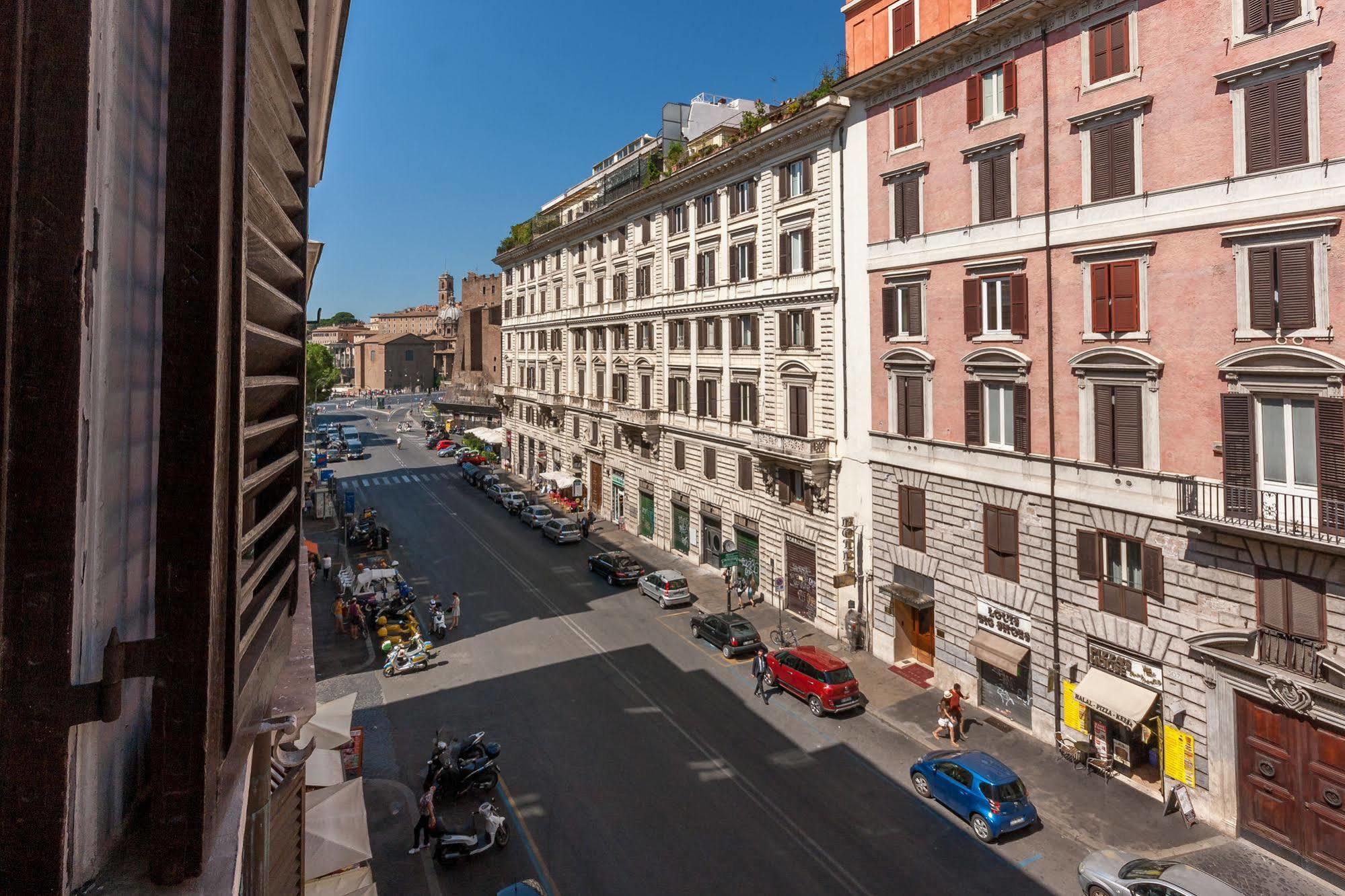 Hotel Foro Romano Imperatori Εξωτερικό φωτογραφία